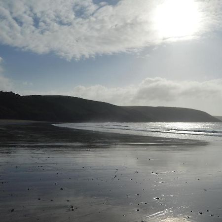 Galwad Y Mor A Coastal Escape In Pembrokeshire'S National Parks Villa Lamphey Kültér fotó